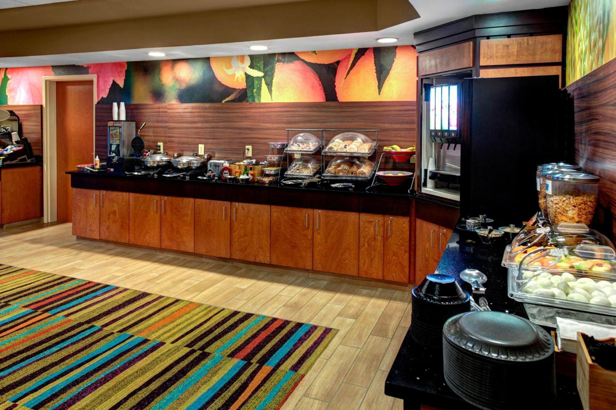 Fairfield Inn & Suites By Marriott Anniston Oxford Bagian luar foto