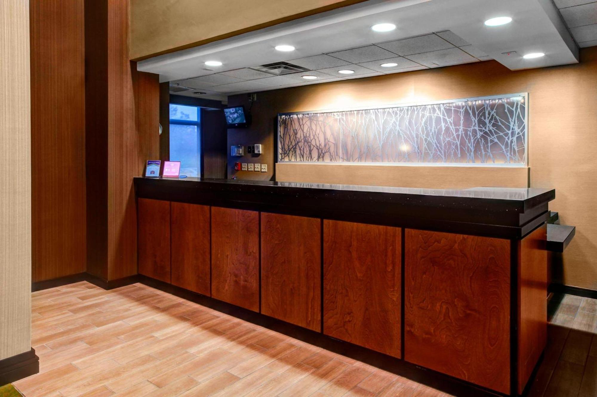 Fairfield Inn & Suites By Marriott Anniston Oxford Bagian luar foto